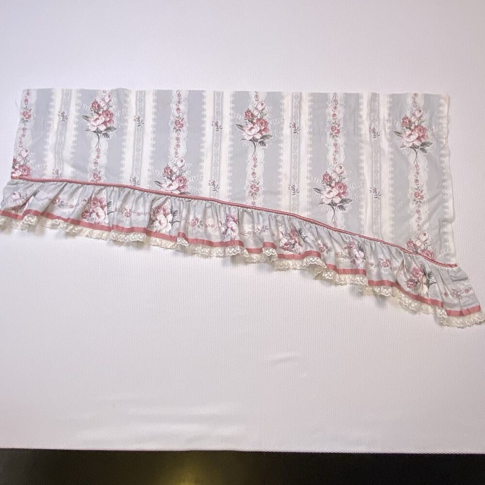 Vintage Croscill Priscilla window valance shabby chic cottage core romantic rose